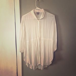 White button down flowy shirt